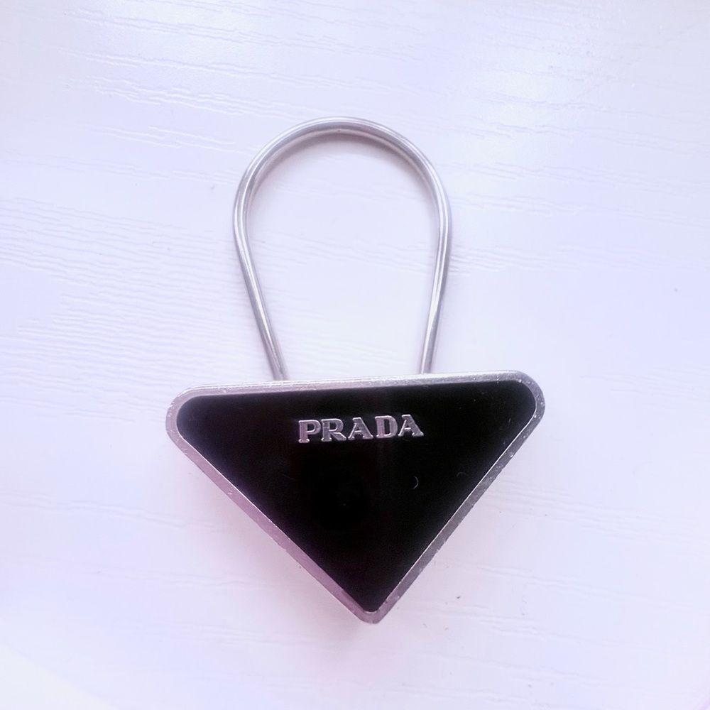 Prada Black And Silver Triangular Key Holder - image 3
